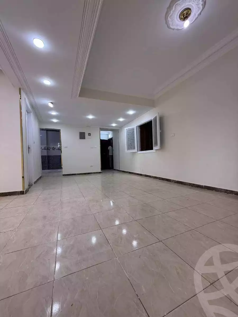 https://aqarmap.com.eg/ar/listing/6528124-for-sale-cairo-helwan-helwan-el-sharkeya-abd-el-rahman-pasha-st