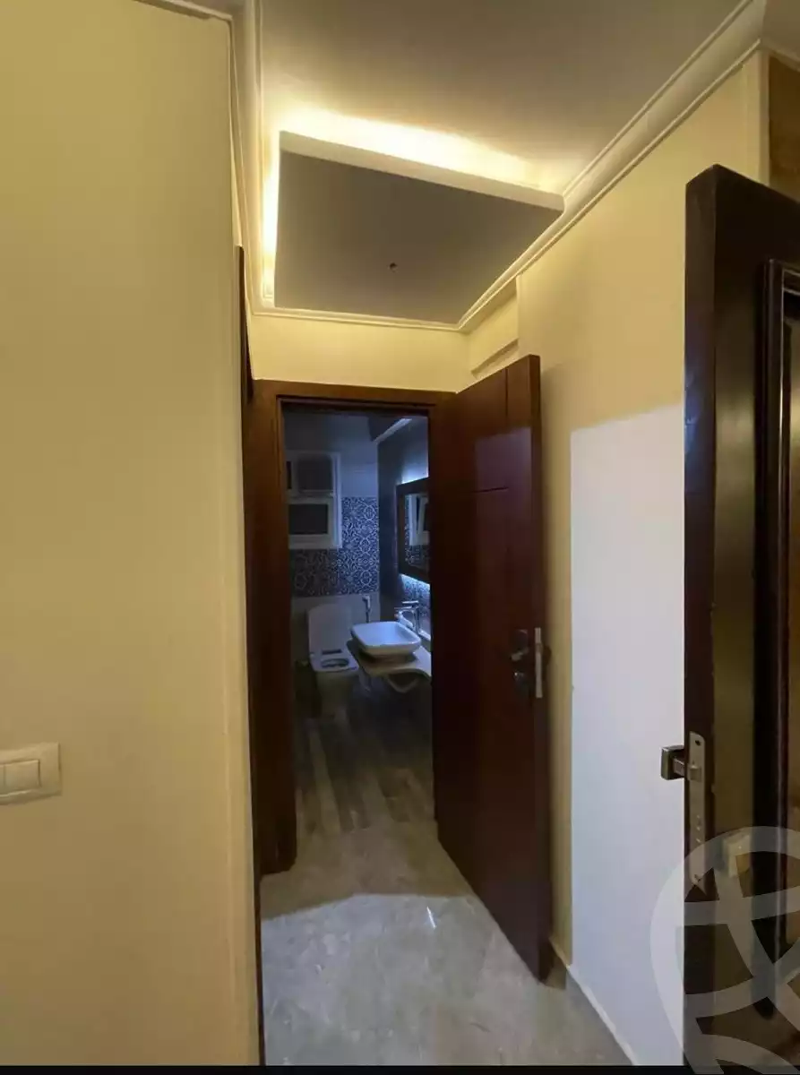 https://aqarmap.com.eg/en/listing/6529811-for-sale-cairo-el-sheikh-zayed-city-el-hay-elsades-ashaer
