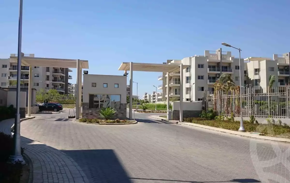 https://aqarmap.com.eg/ar/listing/6530255-for-rent-cairo-el-sheikh-zayed-city-compounds-dh-drys