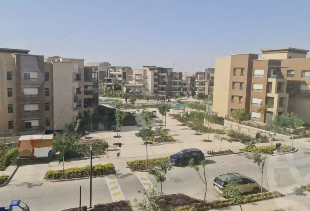 https://aqarmap.com.eg/en/listing/6512432-for-sale-cairo-6th-of-october-el-ahyaa-neighborhood-2nd-divided-from-al-kafrawei-st