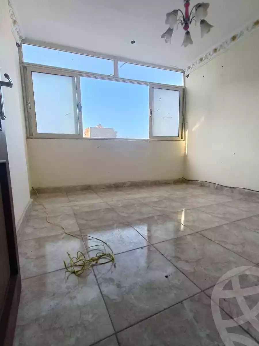 https://aqarmap.com.eg/ar/listing/6532211-for-sale-alexandria-l-jmy-lbytsh-ibrahim-othman-st