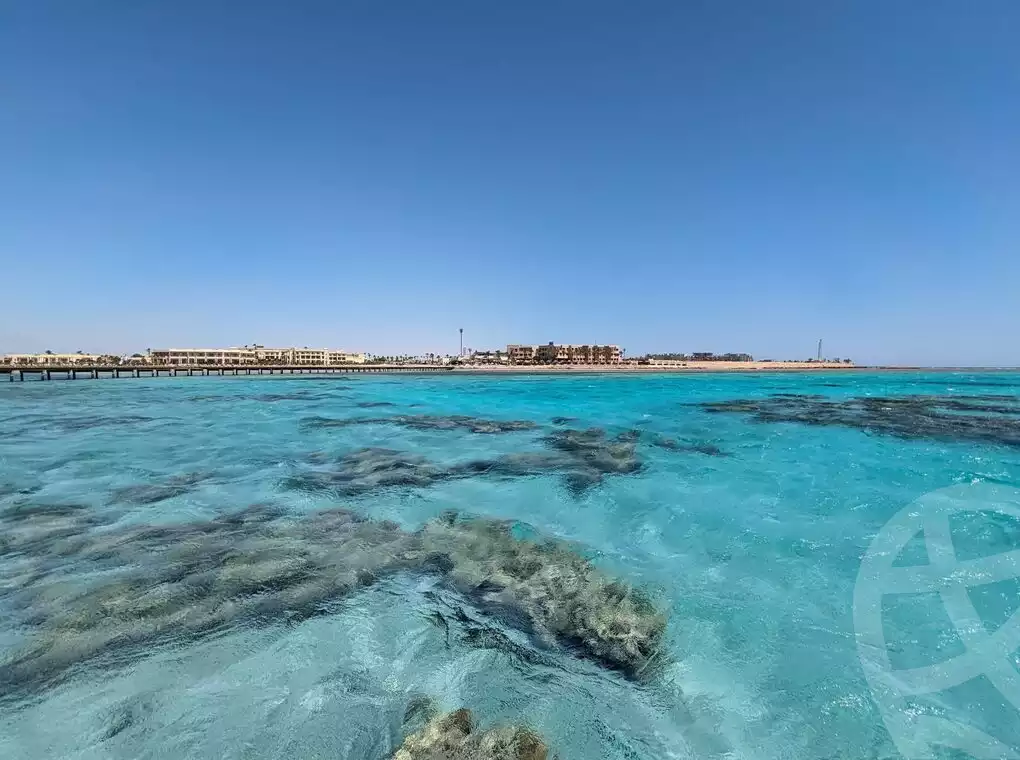https://aqarmap.com.eg/ar/listing/6532883-for-sale-red-sea-hurghada-resorts-arc-of-soma-resort-soma-bay