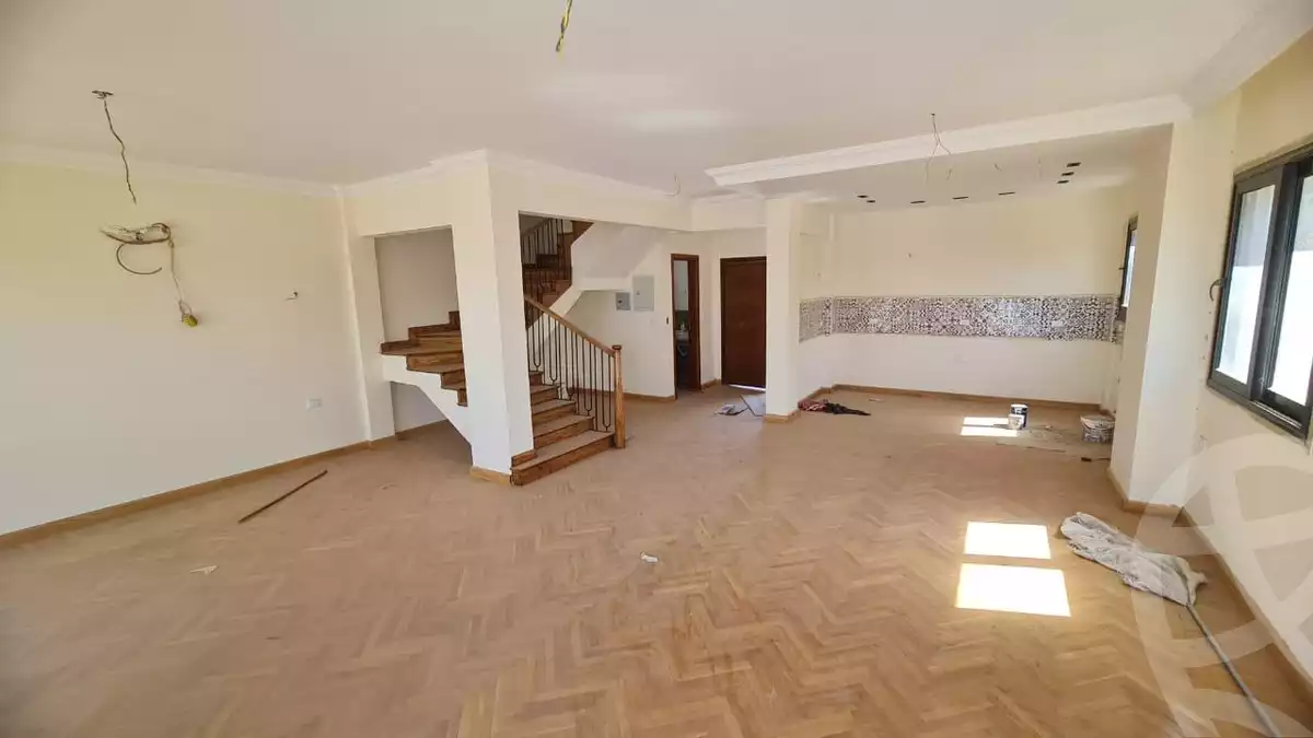 https://aqarmap.com.eg/ar/listing/6536048-for-sale-cairo-el-sheikh-zayed-city-compounds-el-patio-zahraa
