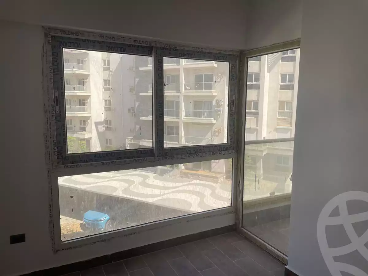 https://aqarmap.com.eg/ar/listing/6540705-for-rent-cairo-new-cairo-compounds-mwntn-fyw-y-syty-club-park-mountain-view-icity