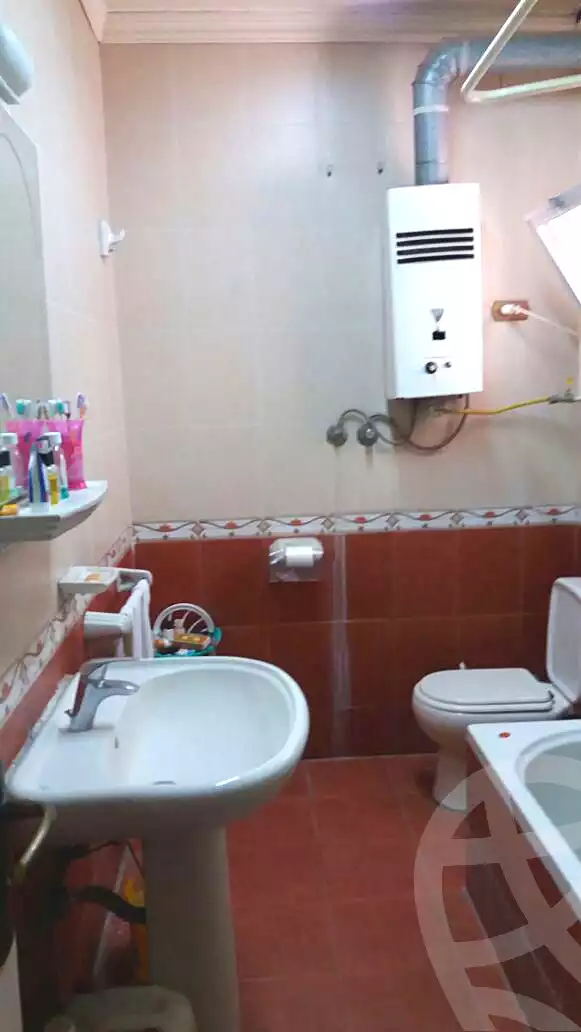 https://aqarmap.com.eg/ar/listing/6542452-for-sale-cairo-6th-of-october-el-ahyaa-neighborhood-11th