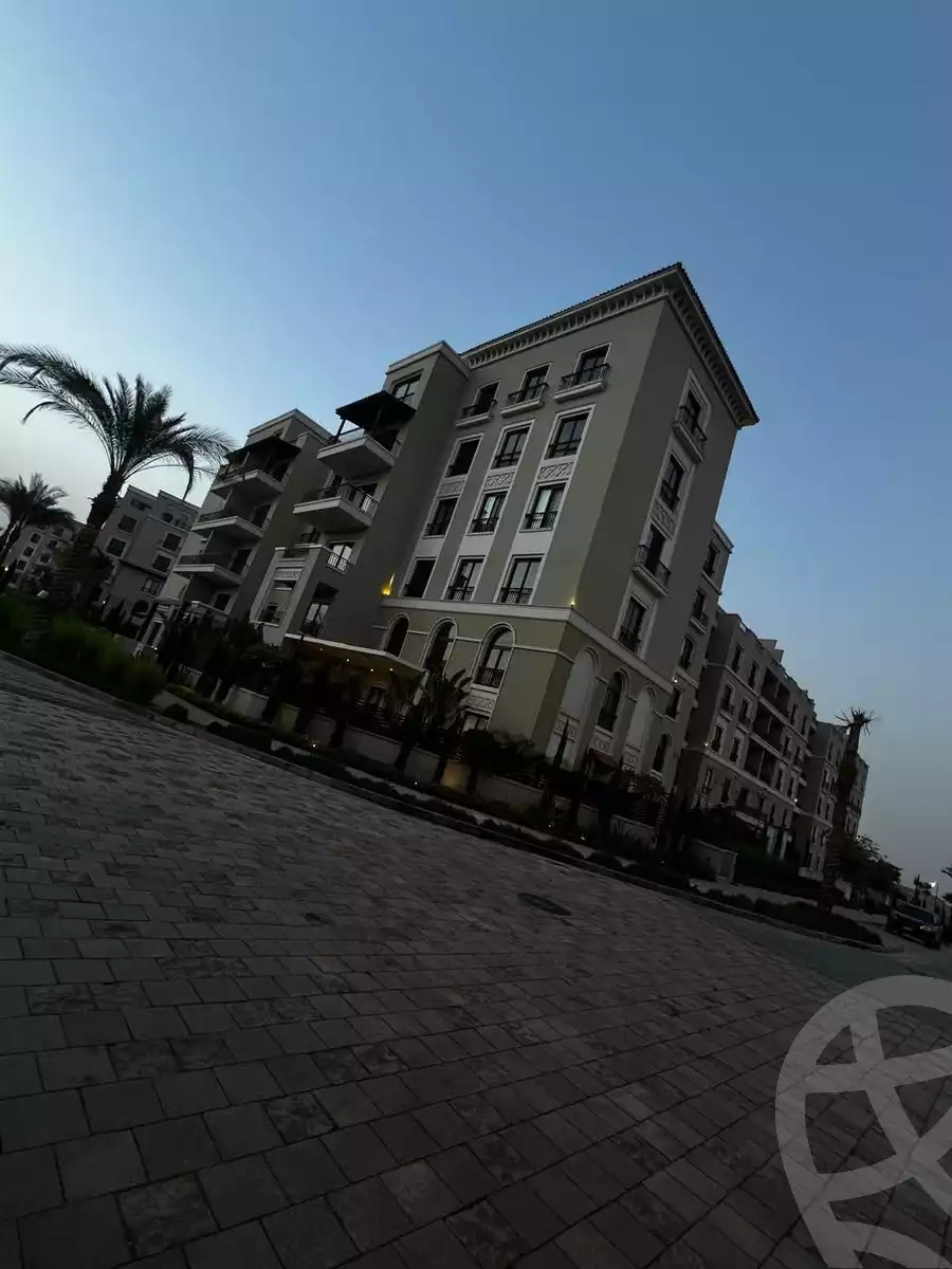 https://aqarmap.com.eg/ar/listing/6543329-for-sale-cairo-el-sheikh-zayed-city-compounds-kmbwnd-fyldj-wyst-dr-llttwyr