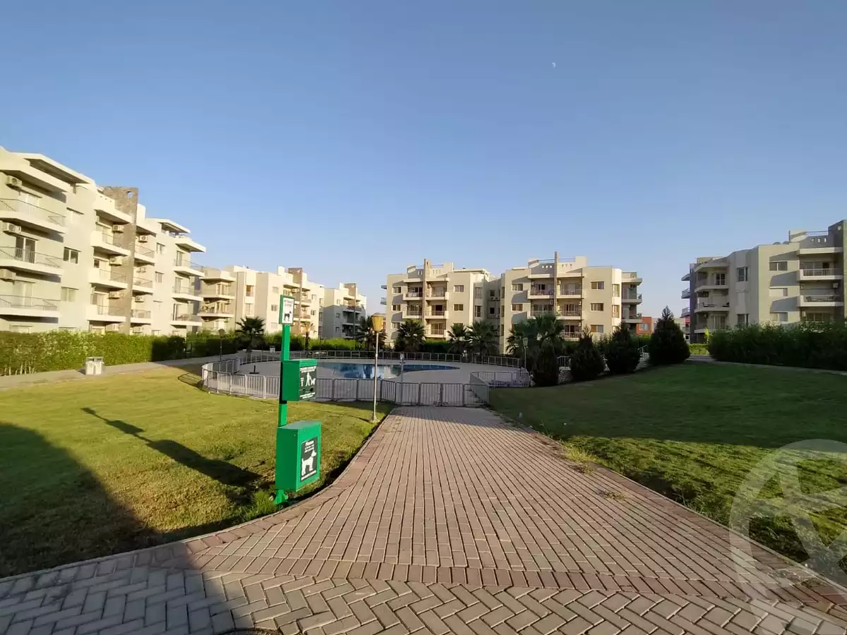 https://aqarmap.com.eg/en/listing/6543442-for-sale-cairo-el-sheikh-zayed-city-compounds-dh-drys