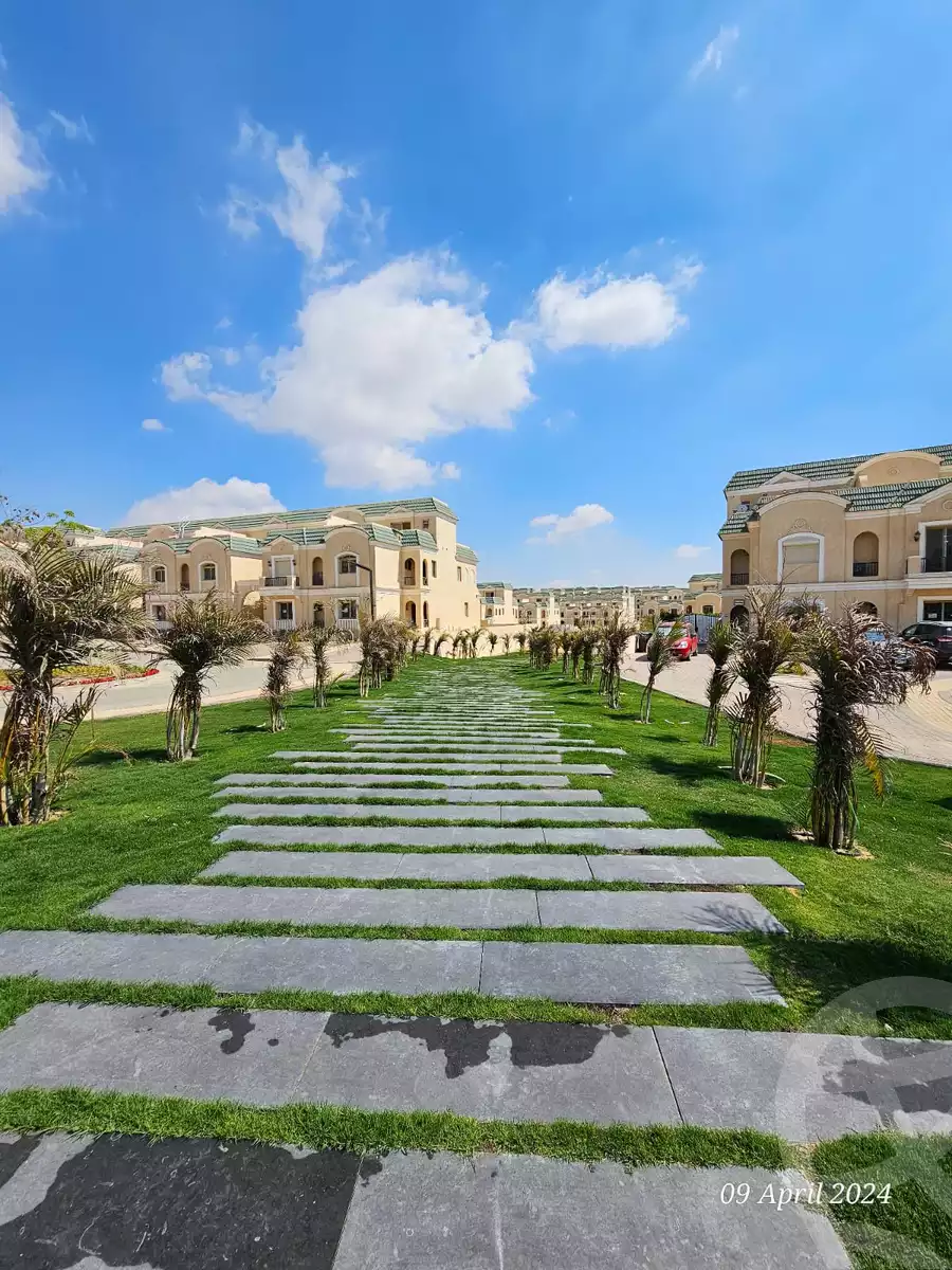 https://aqarmap.com.eg/en/listing/6551679-for-sale-cairo-new-cairo-lmstqbl-syty-compounds-lavenir