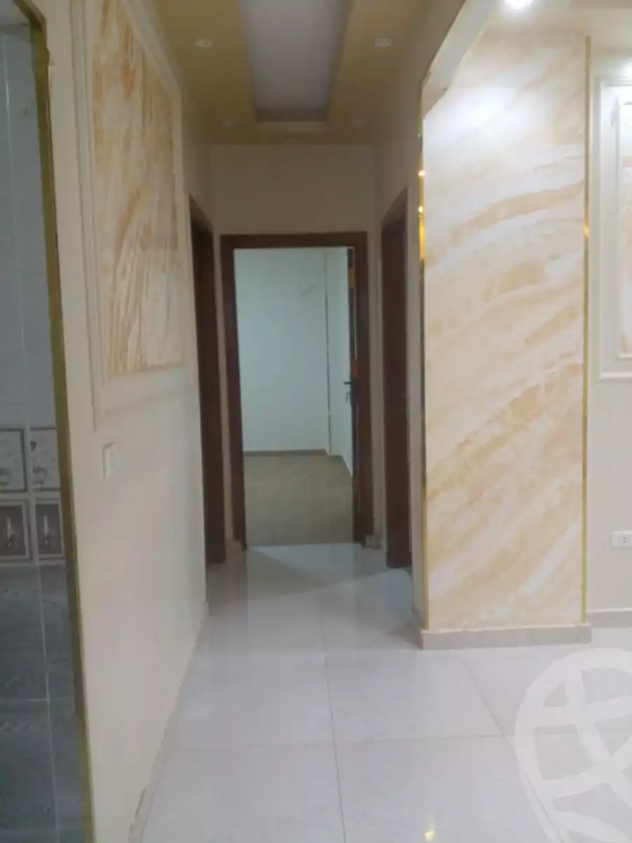 https://aqarmap.com.eg/ar/listing/6553533-for-sale-cairo-6th-of-october-el-ahyaa-neighborhood-3rd-al-hay-al-thalith-st