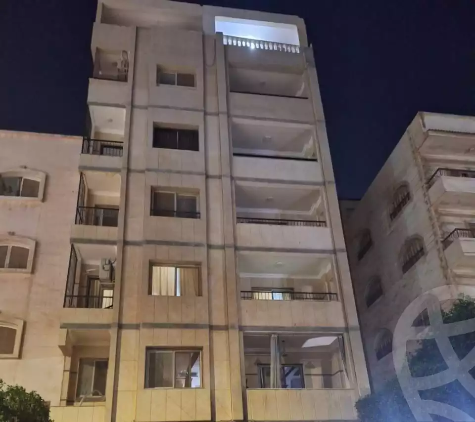 https://aqarmap.com.eg/ar/listing/6553533-for-sale-cairo-6th-of-october-el-ahyaa-neighborhood-3rd-al-hay-al-thalith-st