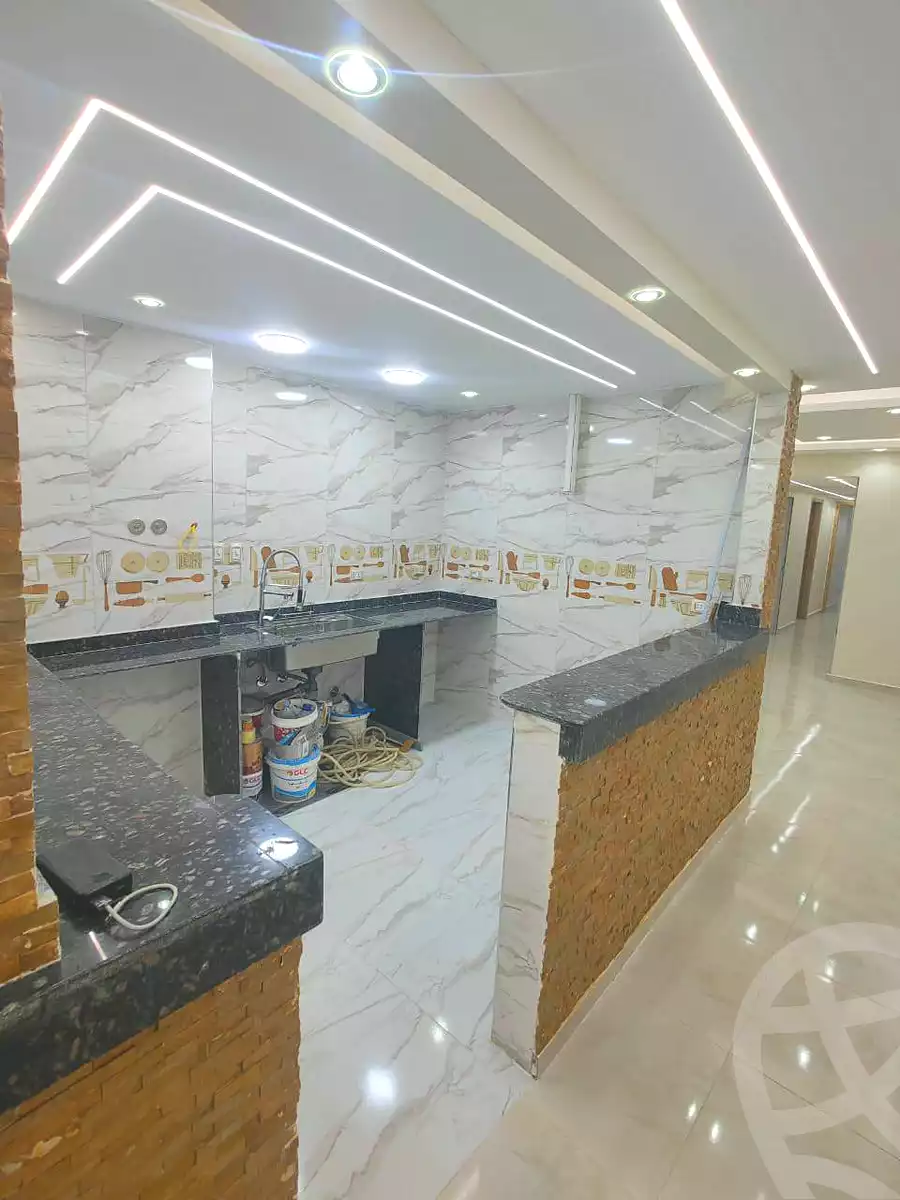 https://aqarmap.com.eg/ar/listing/6559486-for-rent-cairo-helwan-ahmed-enci-st