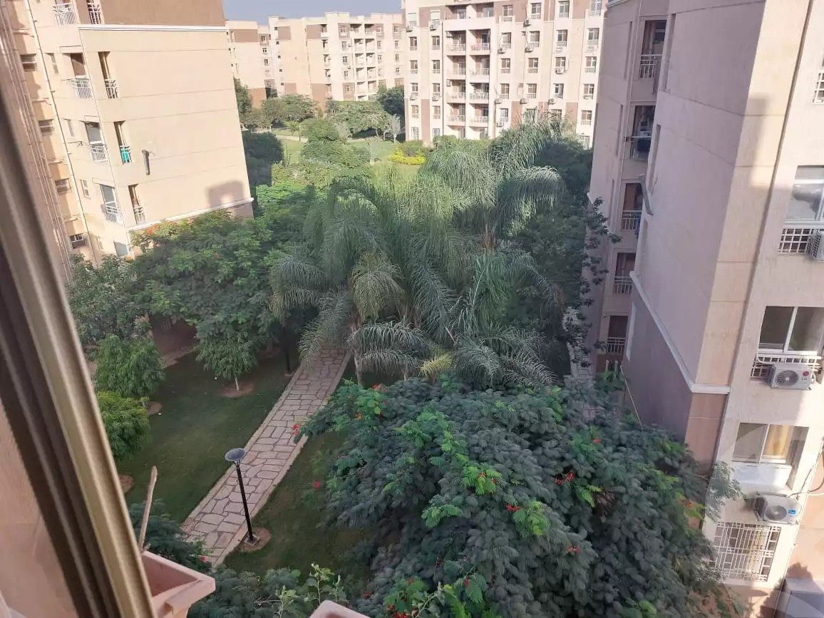 https://aqarmap.com.eg/en/listing/6562255-for-rent-cairo-new-cairo-lrhb-city-phase-4-saad-zaghloul-st