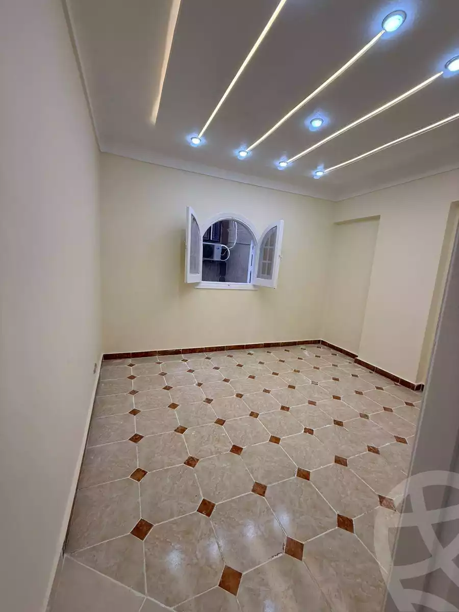 https://aqarmap.com.eg/en/listing/6562444-for-sale-alexandria-lsywf-el-falki