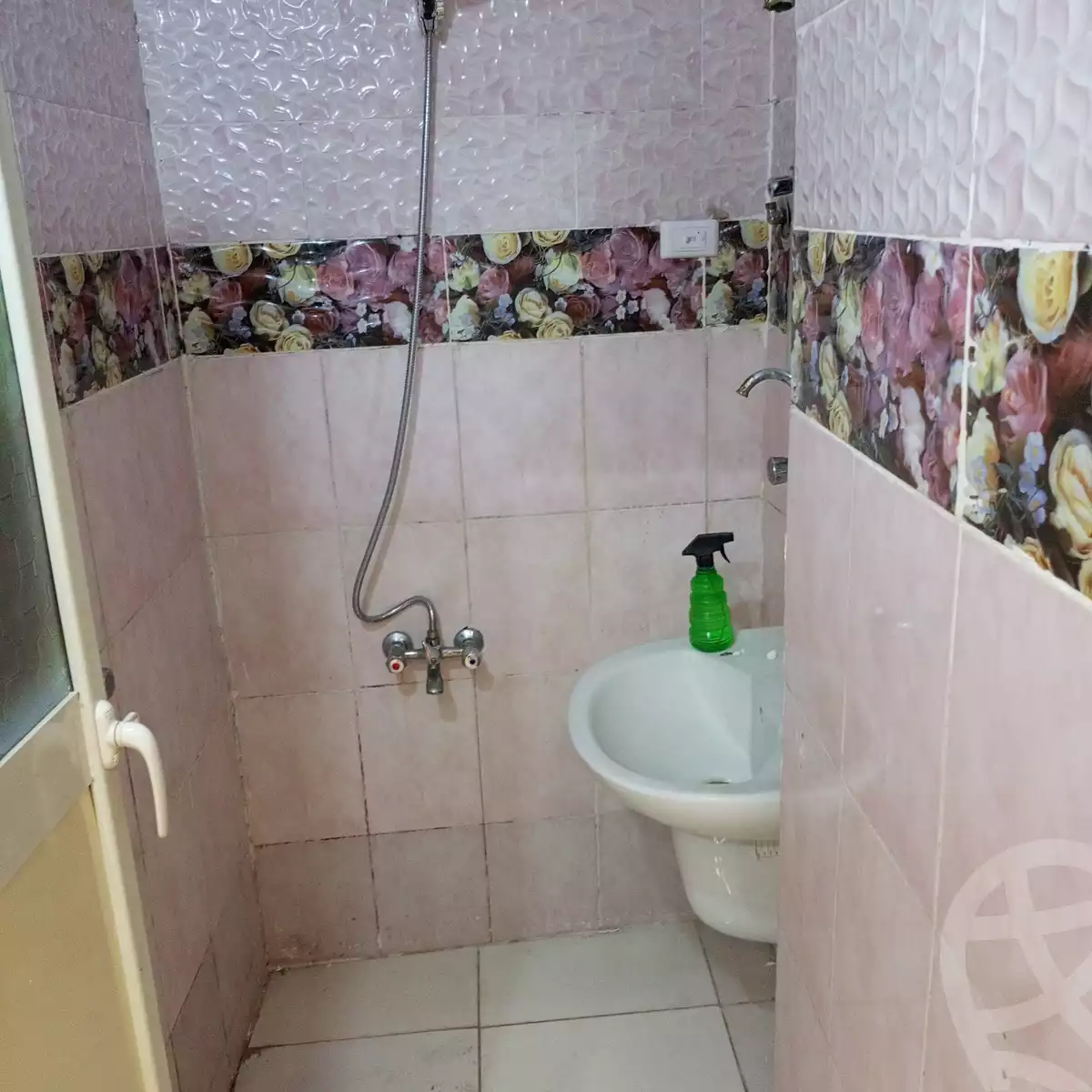 https://aqarmap.com.eg/en/listing/6563091-for-sale-alexandria-bahray-el-anfoshy