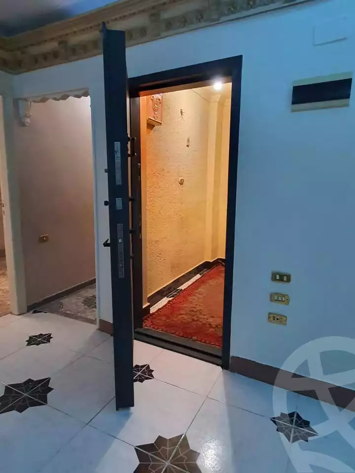 https://aqarmap.com.eg/en/listing/6563528-for-sale-alexandria-moharram-bey-tryq-qn-lswys