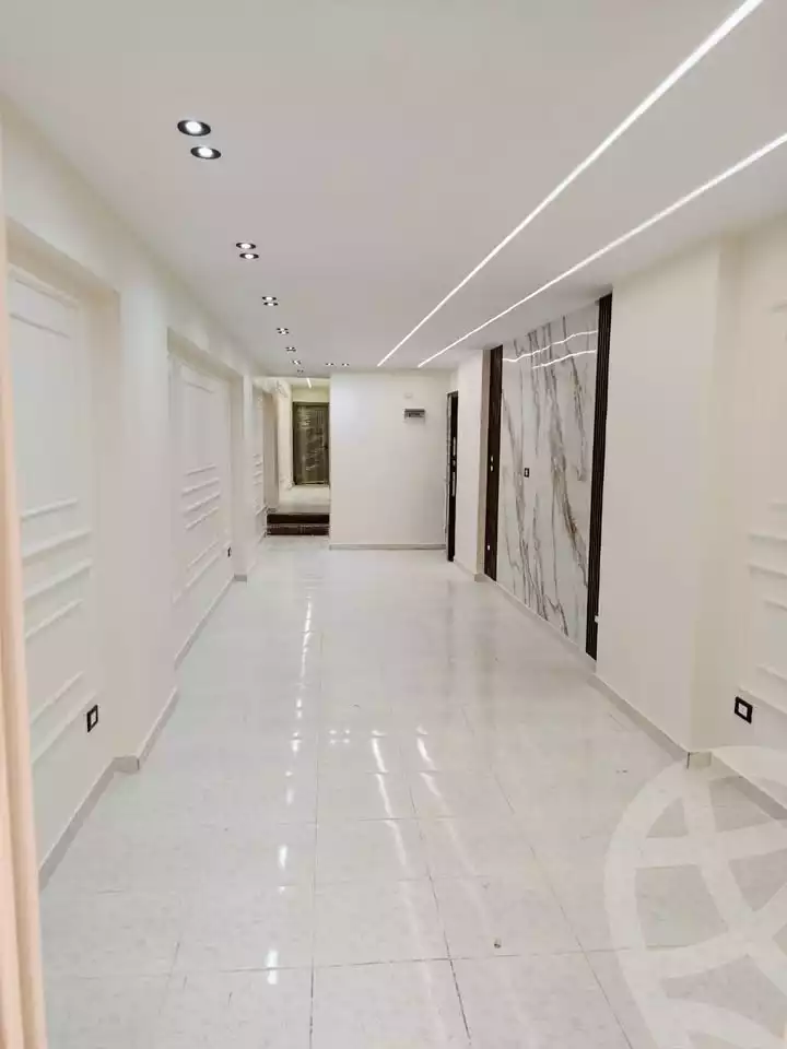 https://aqarmap.com.eg/ar/listing/6565441-for-sale-alexandria-l-jmy-lbytsh-bianchiii-el-bashwat-st