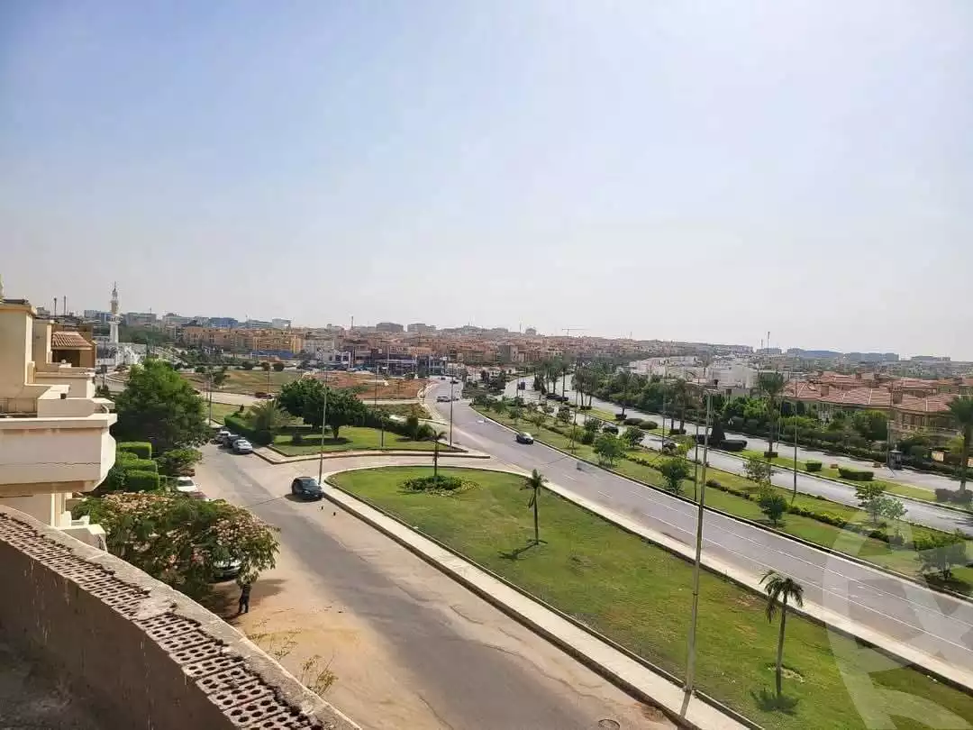 https://aqarmap.com.eg/ar/listing/6567181-for-sale-cairo-new-cairo-ganob-el-akadamiya-south-academy-b-taha-hussein-st