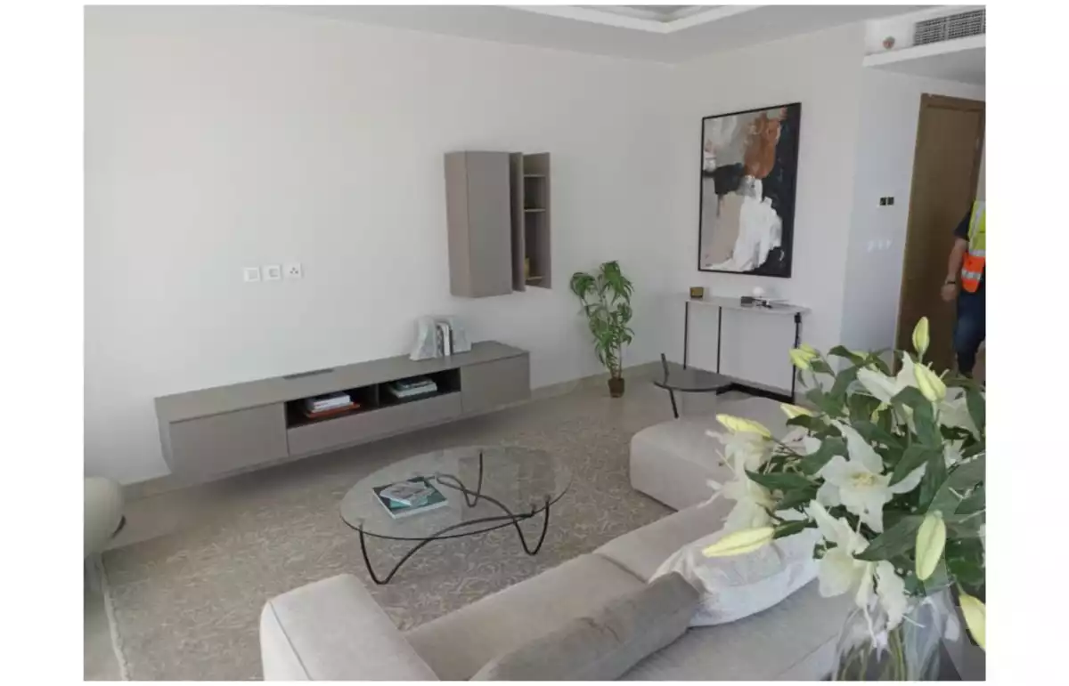 https://aqarmap.com.eg/en/listing/6567376-for-sale-cairo-el-sheikh-zayed-city-compounds-zyd-wr-llttwyr-z-tower