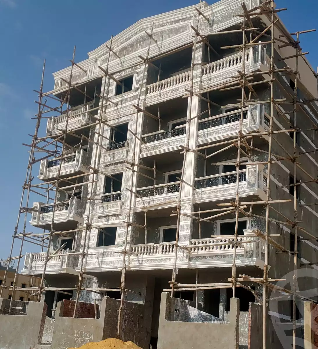 https://aqarmap.com.eg/en/listing/6567423-for-sale-cairo-new-cairo-bait-el-watan-first-neighborhood