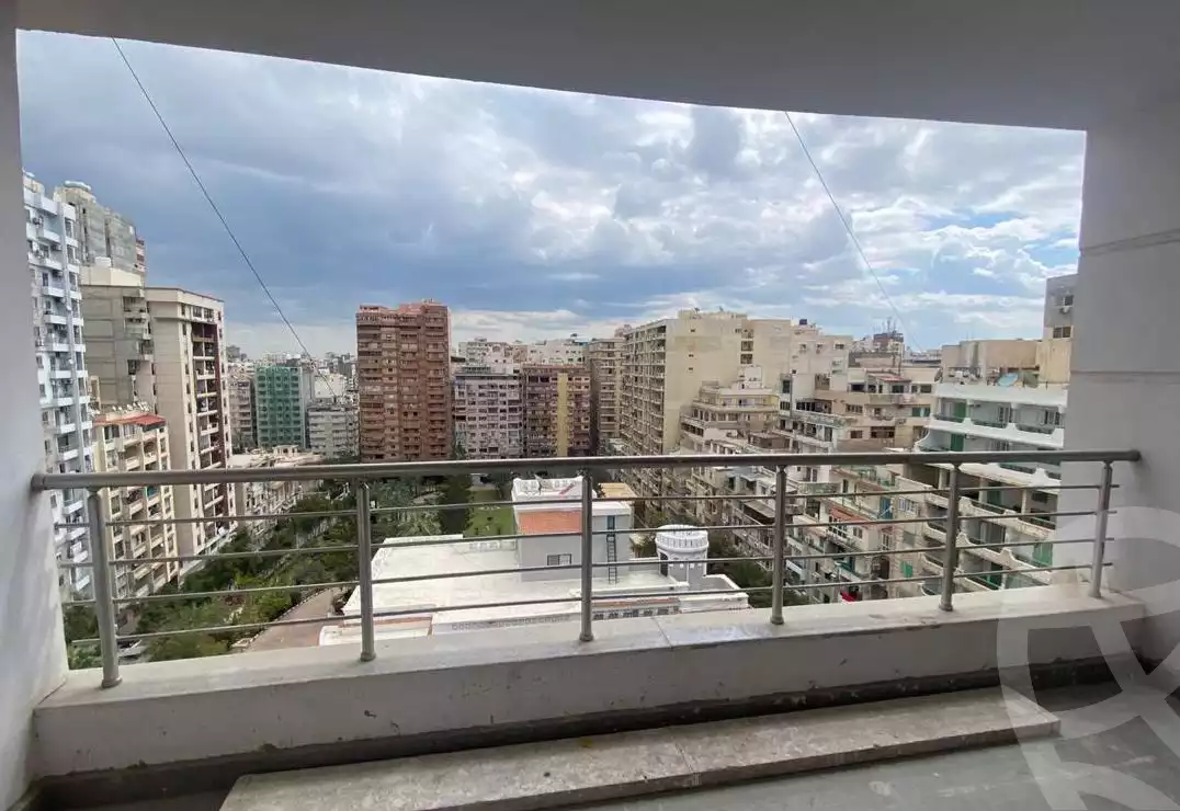 https://aqarmap.com.eg/ar/listing/6568834-for-sale-alexandria-glim-shr-ljysh