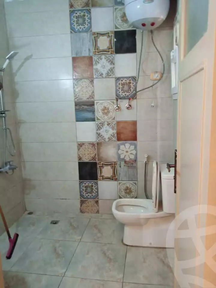https://aqarmap.com.eg/ar/listing/6570083-for-sale-alexandria-el-asafra-abd-el-haleem-mahmoud-st