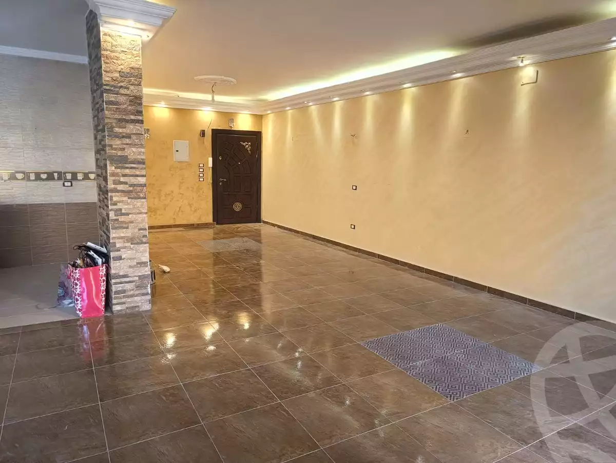 https://aqarmap.com.eg/en/listing/6572059-for-rent-cairo-el-sheikh-zayed-city-el-hay-elawel-street-10