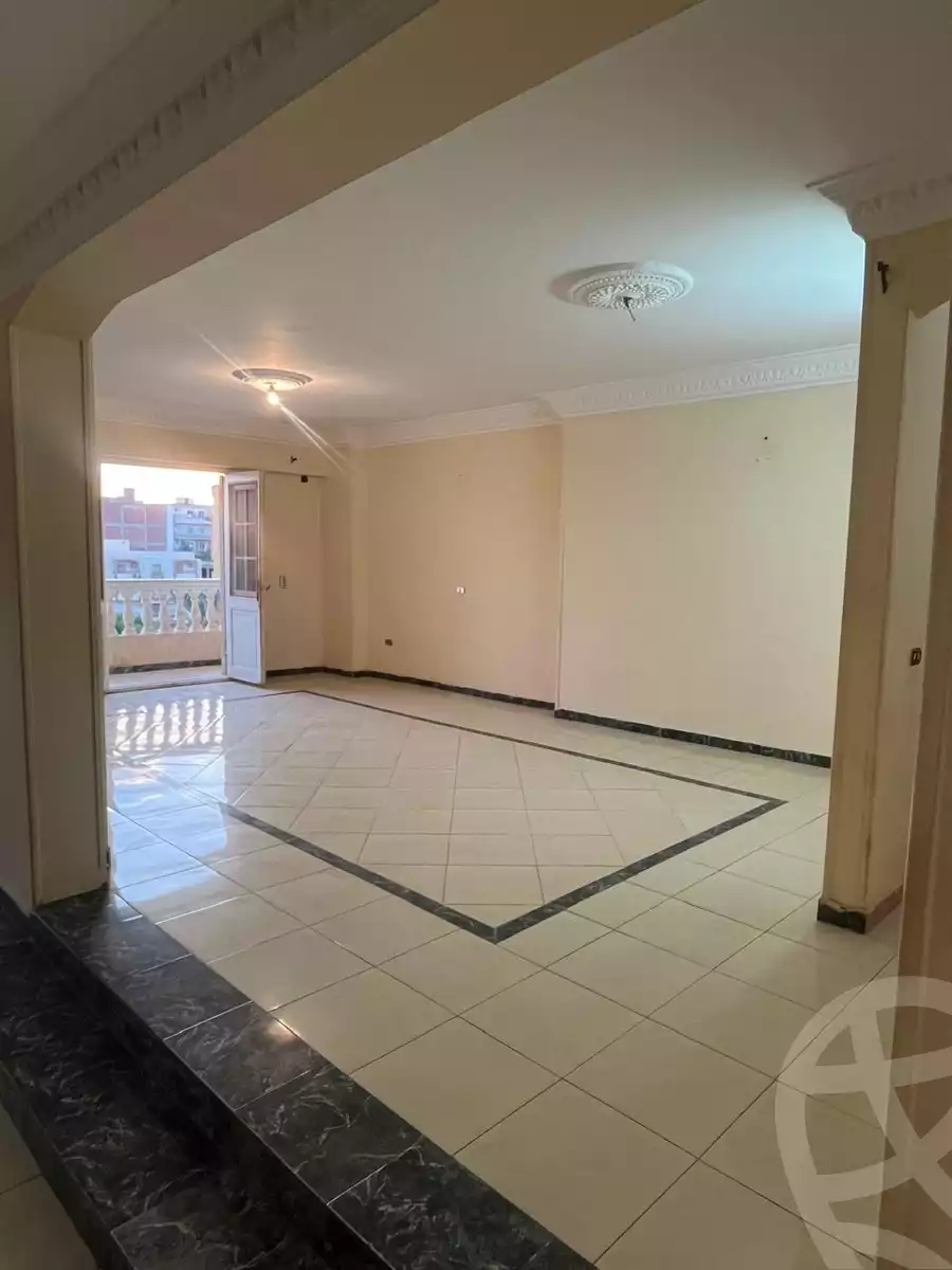 https://aqarmap.com.eg/ar/listing/6574006-for-sale-cairo-6th-of-october-el-ahyaa-neighborhood-3rd-al-hay-al-thalith-st