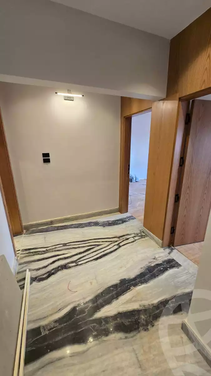 https://aqarmap.com.eg/ar/listing/6574237-for-sale-cairo-dokki-kwrnysh-lnyl