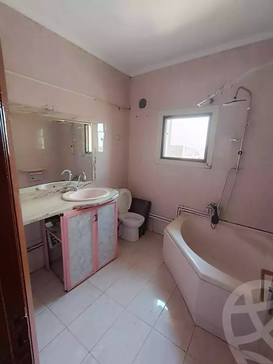 https://aqarmap.com.eg/en/listing/6574359-for-rent-cairo-heliopolis-merryland-el-hegaz-st