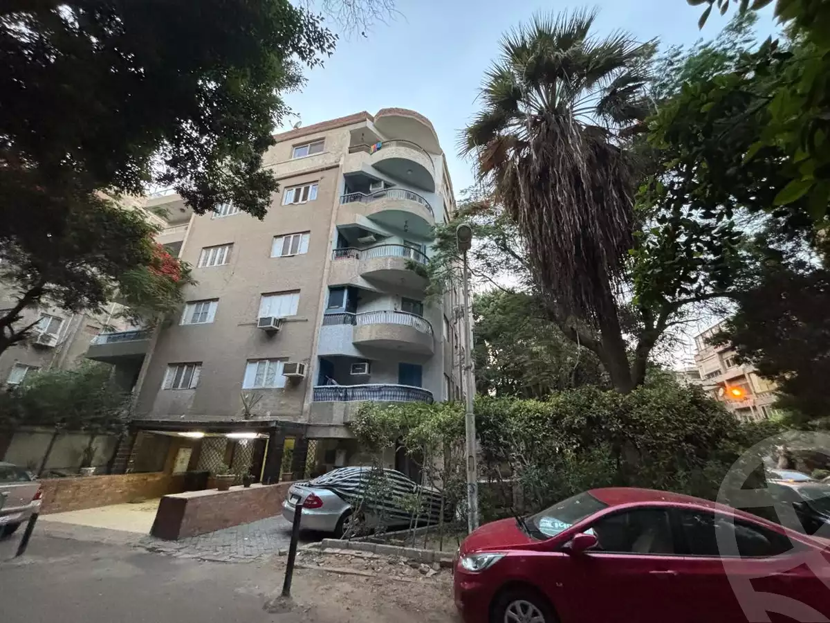 https://aqarmap.com.eg/en/listing/6574379-for-sale-cairo-el-maadi-sarayat-el-maadi-al-golf-st
