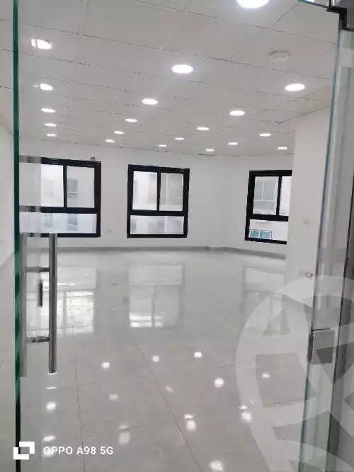 https://aqarmap.com.eg/ar/listing/6576652-for-rent-cairo-el-maadi-compounds-rayhanah-plaza