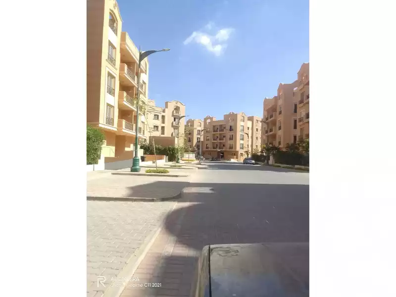 https://aqarmap.com.eg/en/listing/6576681-for-sale-cairo-6th-of-october-compounds-dyr-2