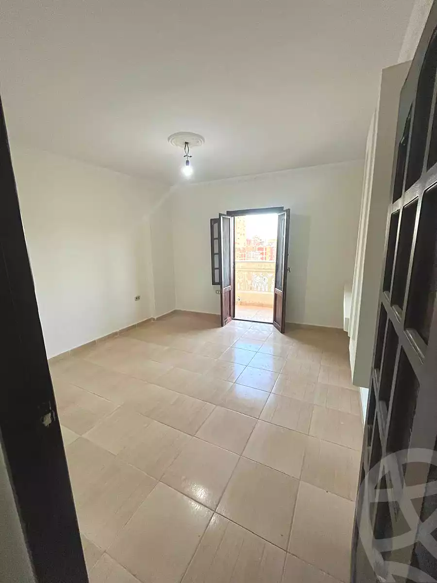 https://aqarmap.com.eg/en/listing/6581857-for-rent-alexandria-bahray-el-anfoshy-al-mosafer-khana-st