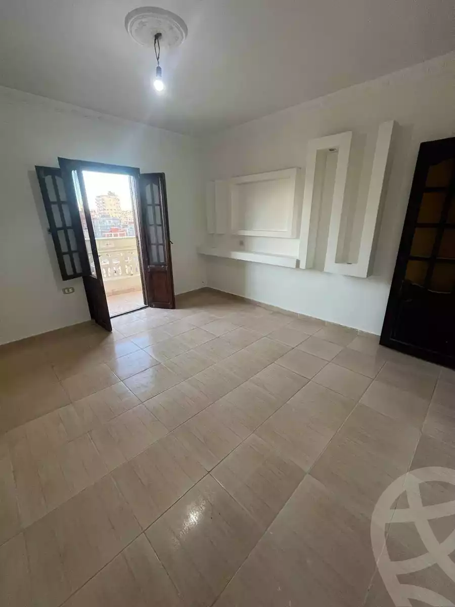 https://aqarmap.com.eg/en/listing/6581876-for-rent-alexandria-bahray-el-anfoshy-al-mosafer-khana-st