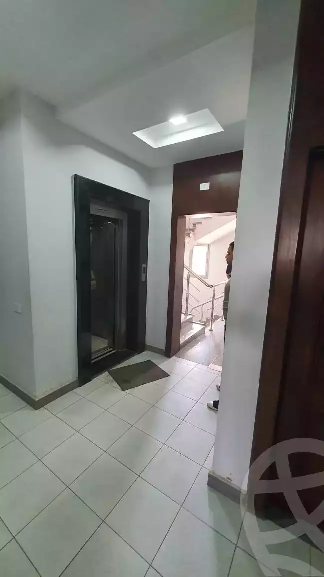 https://aqarmap.com.eg/ar/listing/6582229-for-rent-cairo-new-cairo-el-maantiqah-el-sinaiyyah