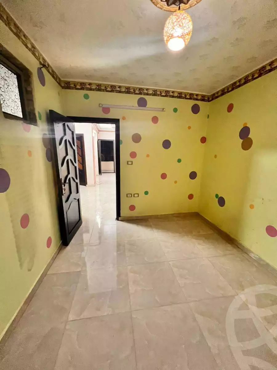 https://aqarmap.com.eg/en/listing/6583462-for-sale-qalyubia-shubra-el-khaima-om-bayoumi