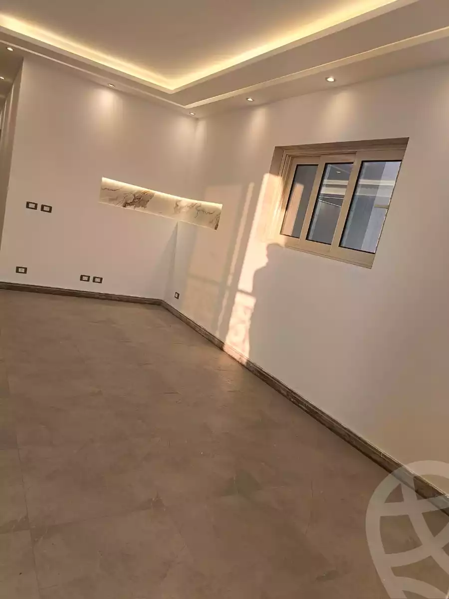 https://aqarmap.com.eg/ar/listing/6583470-for-sale-alexandria-el-asafra-l-sfr-bhry-edrees-st