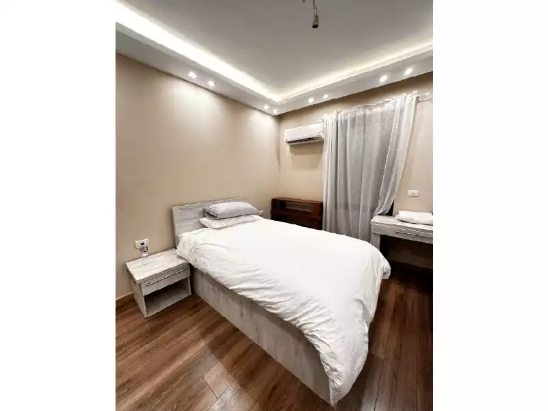https://aqarmap.com.eg/ar/listing/6587138-for-rent-cairo-new-cairo-compounds-eastown-eastown-parks
