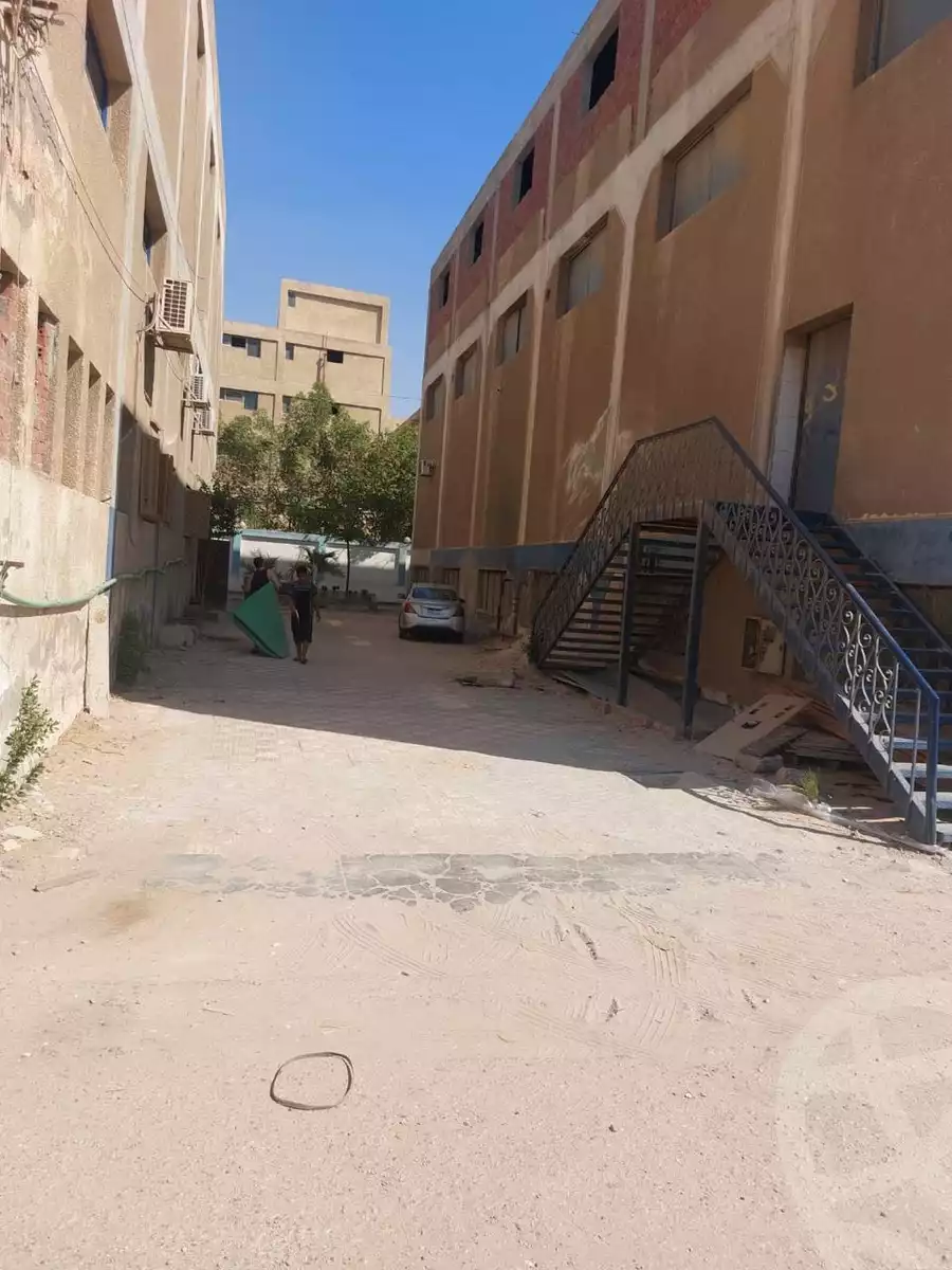 https://aqarmap.com.eg/ar/listing/6587771-for-sale-cairo-6th-of-october-el-mantqa-el-snaaaya-industrial-zone-1