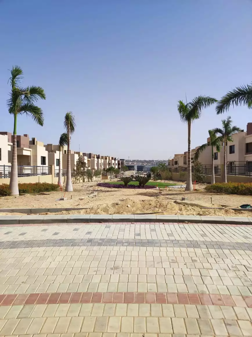 https://aqarmap.com.eg/ar/listing/6588438-for-sale-cairo-el-sheikh-zayed-city-compounds-alma