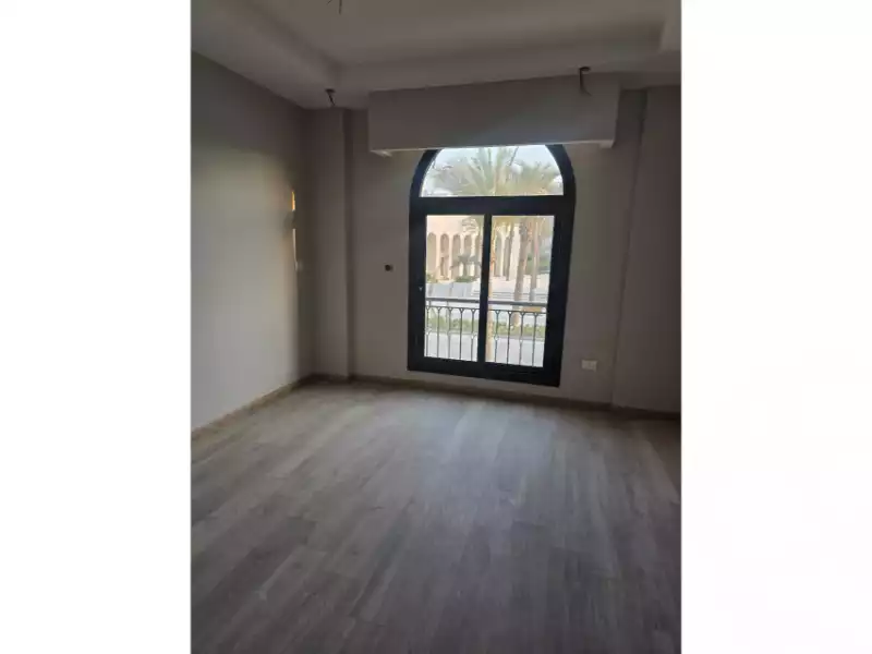 https://aqarmap.com.eg/en/listing/6588557-for-sale-cairo-el-sheikh-zayed-city-compounds-kmbwnd-fyldj-wyst-dr-llttwyr