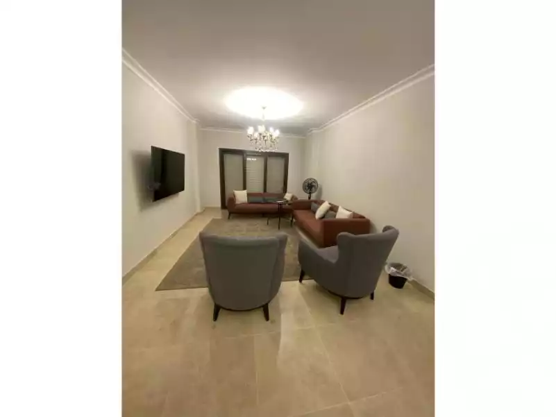 https://aqarmap.com.eg/ar/listing/6589441-for-rent-cairo-new-cairo-compounds-fifth-square