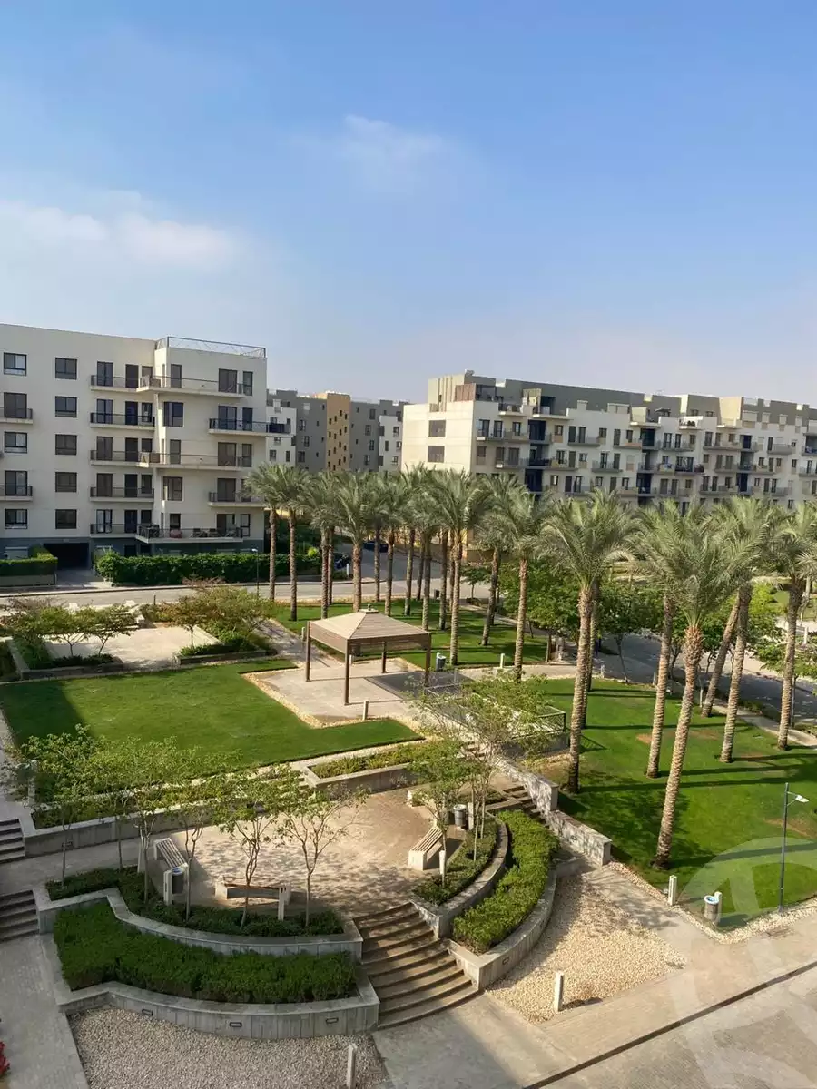https://aqarmap.com.eg/ar/listing/6590676-for-sale-cairo-new-cairo-compounds-eastown-spectrum-eastown-compound