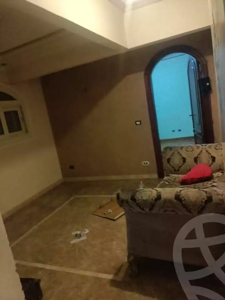 https://aqarmap.com.eg/en/listing/6591817-for-rent-alexandria-ganaklis-shr-mrtdy-bsh