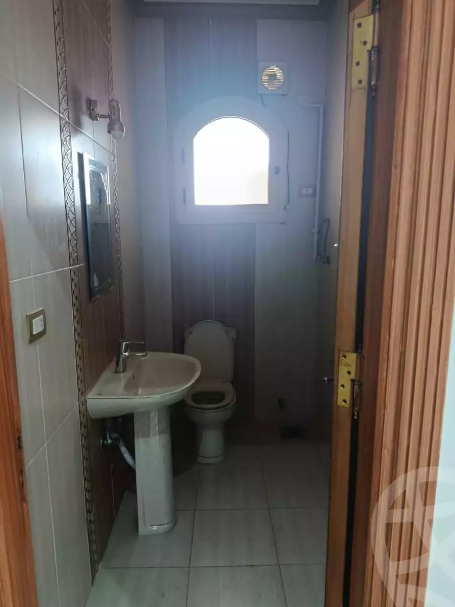 https://aqarmap.com.eg/ar/listing/6592044-for-rent-cairo-new-cairo-gharb-el-golf-alaa-elsaadany-st