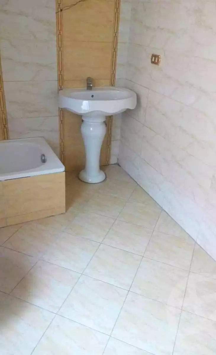 https://aqarmap.com.eg/ar/listing/6592159-for-sale-cairo-new-cairo-bait-el-watan-fourth-neighborhood