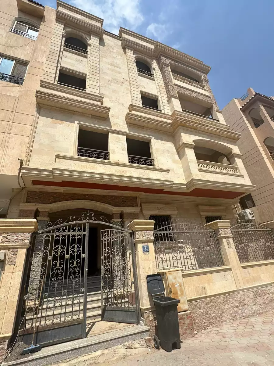 https://aqarmap.com.eg/ar/listing/6592842-for-sale-cairo-new-cairo-south-investors-zizinia-st