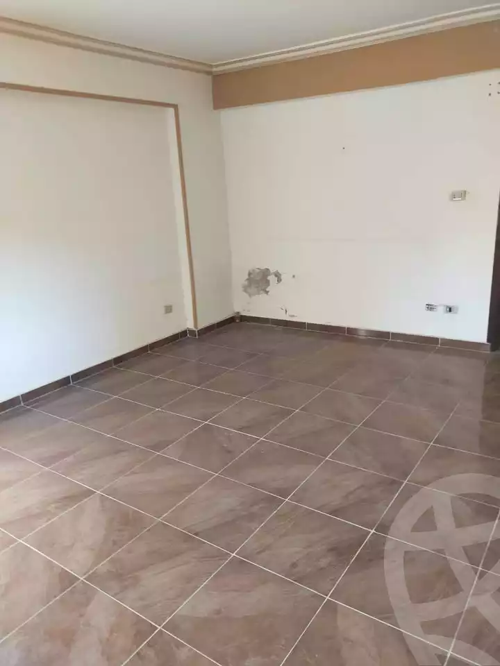 https://aqarmap.com.eg/en/listing/6593665-for-sale-alexandria-ganaklis-shr-mrtdy-bsh
