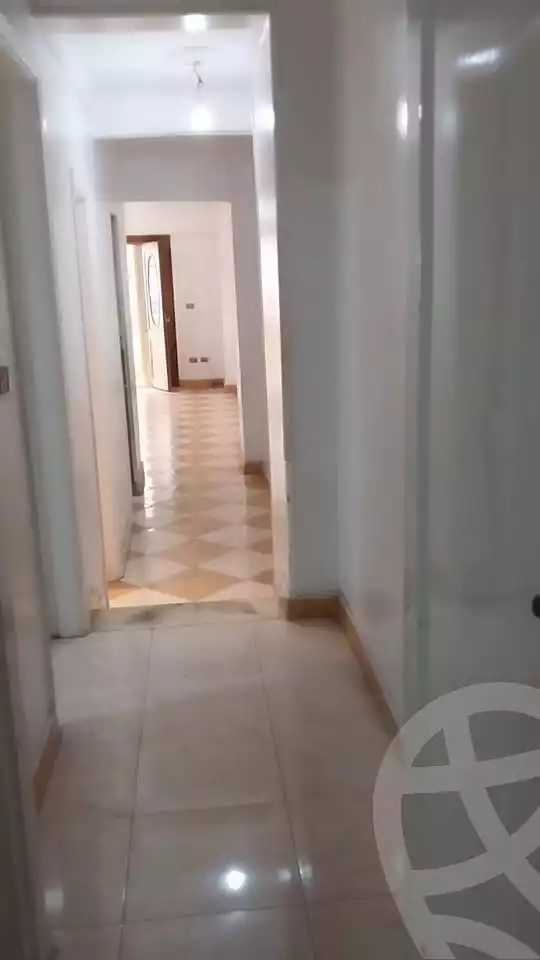 https://aqarmap.com.eg/en/listing/6595094-for-rent-alexandria-bolekly-wnjdt