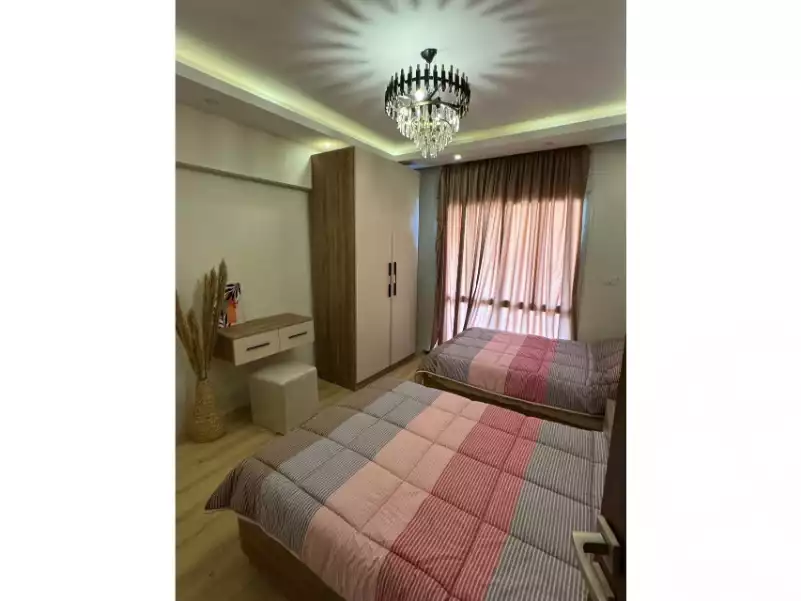 https://aqarmap.com.eg/ar/listing/6595481-for-rent-cairo-new-cairo-lrhb-city-phase-5-talaat-mostafa-st